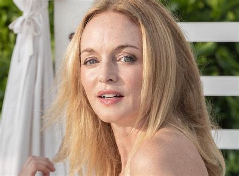 heather graham sexy|Heather Graham, 53, shows off curves in sexy white。